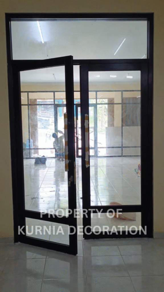 Hasil proyek Kurnia Decoration – spesialis aluminium, kaca, dan interior modern