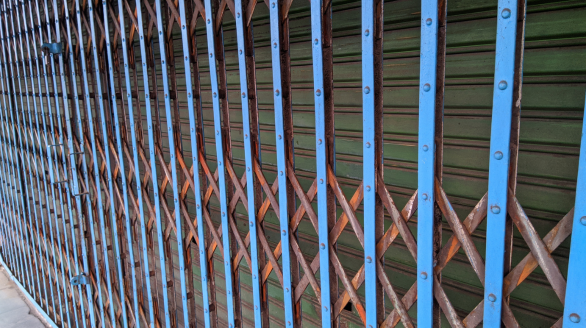 Jasa Pembuatan Rolling Door Kurnia Decoration